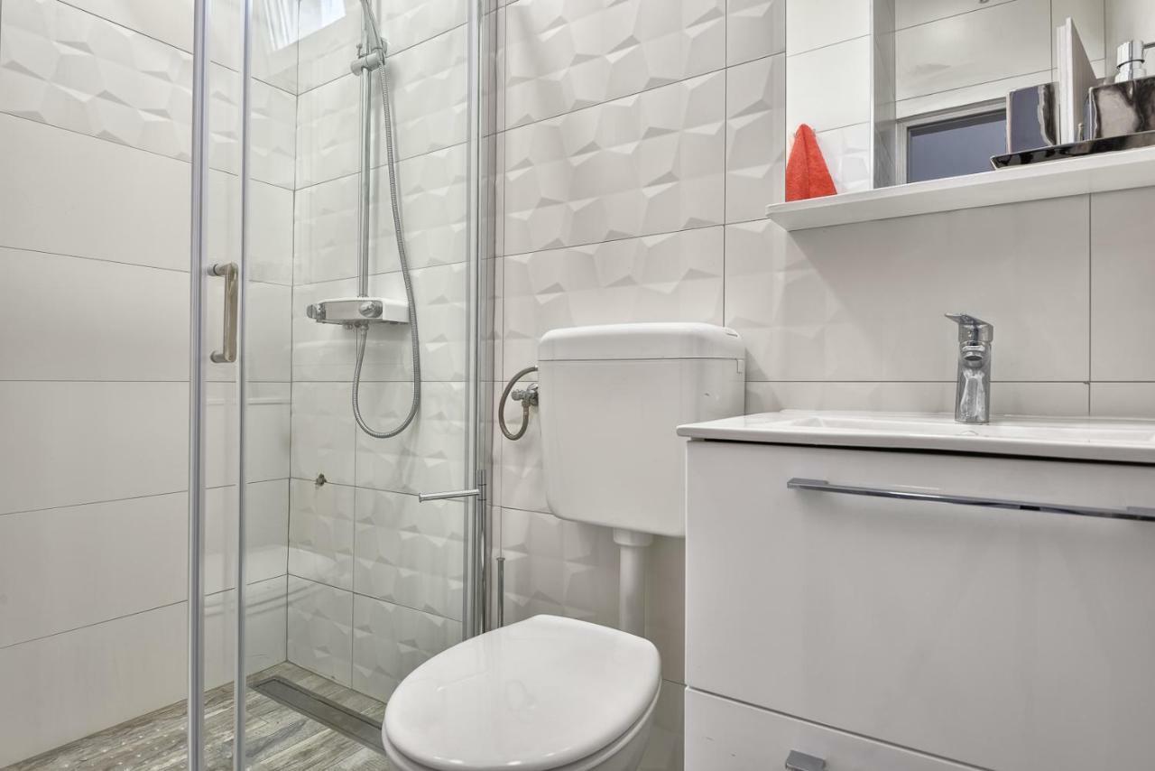 Apartment 20M From Arena Пула Экстерьер фото